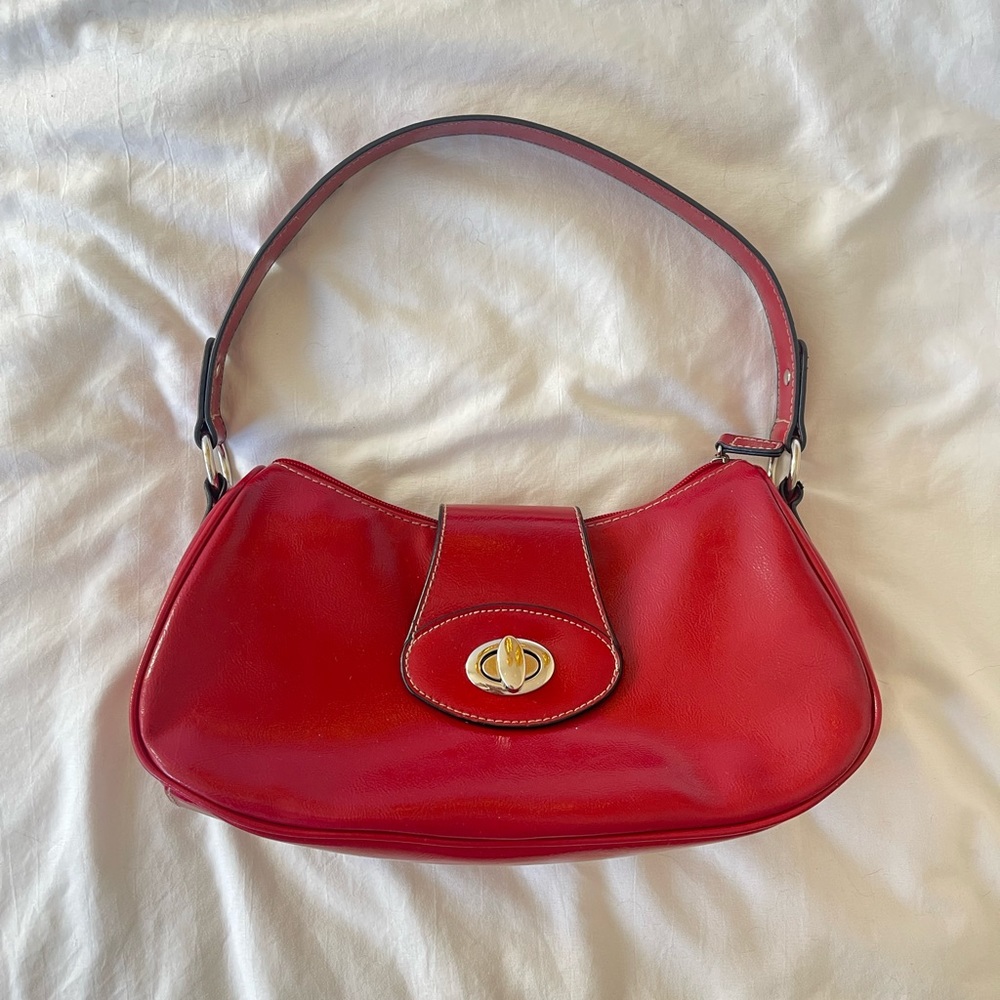 Red Shoulder Handbag